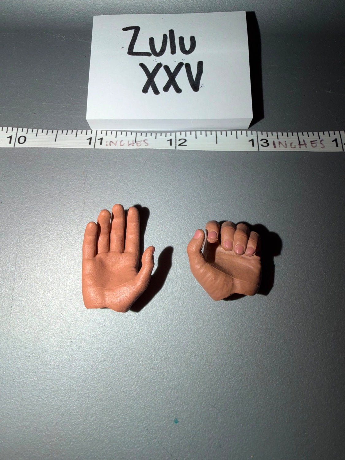 1/6 Scale Open and Grip Hand Set