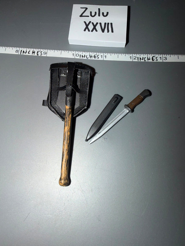 1/6 Scale WWII German Entrenching Tool and Bayonet Set