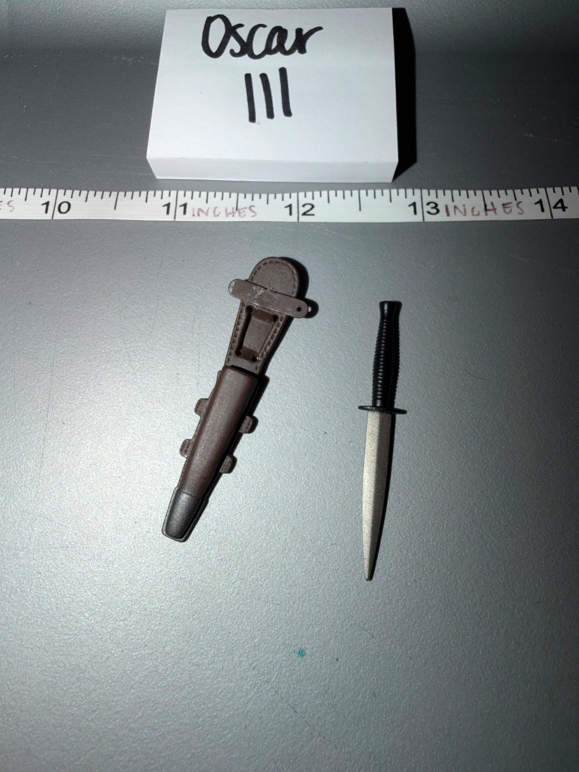 1/6 Scale WWII British Fairbairn-Sykes Fighting Knife and Scabbard