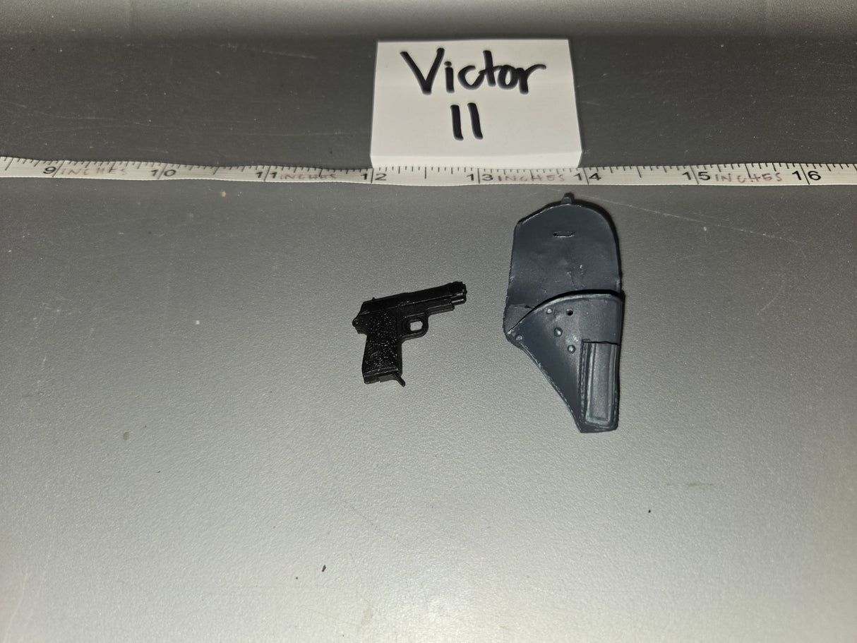 1/6 Scale WWII German Pistol and Holster - Victor II
