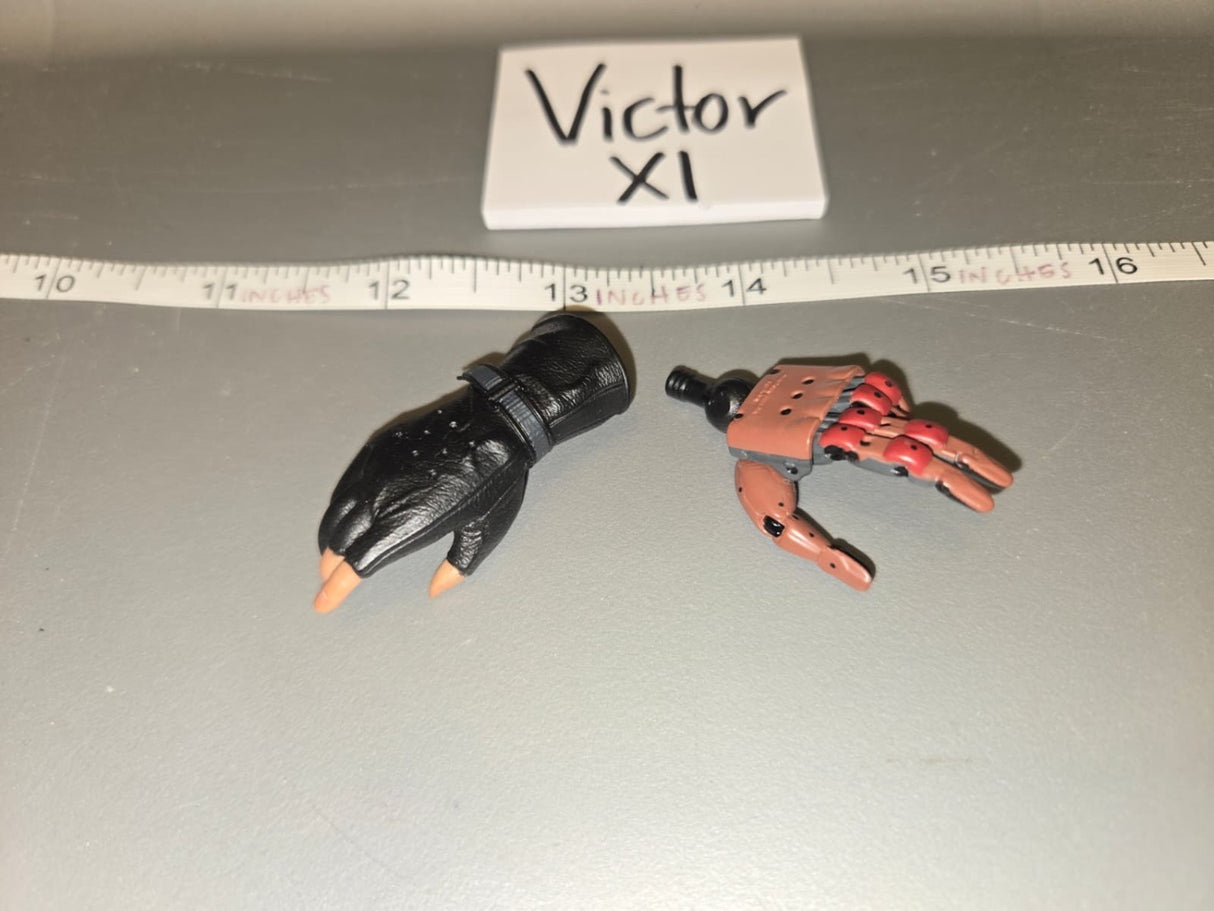 1/6 Scale Cyberpunk Mechanical Claw and Gloved Hand Set - Victor XI