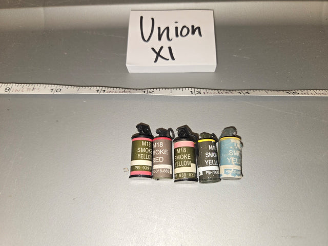 1/6 Scale Modern Era US M18 Smoke Grenade Lot - Union XI