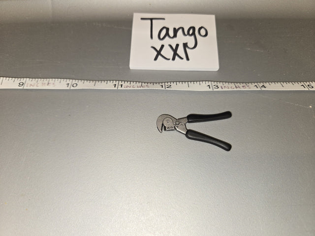 1/6 Scale WWII Wire Cutters - Tango XXI