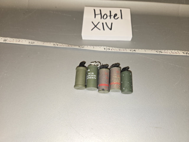 1/6 Scale Vietnam US M18 Smoke Grenade Lot - Hotel XIV