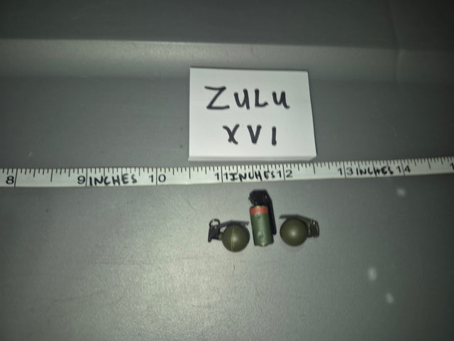 1/6 Scale Vietnam US M26 Fragmentation and M18 Smoke Grenade Lot - Zulu XVI