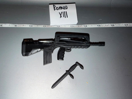 1/6 Scale Modern French FAMAS Assault Rifle with Bayonet