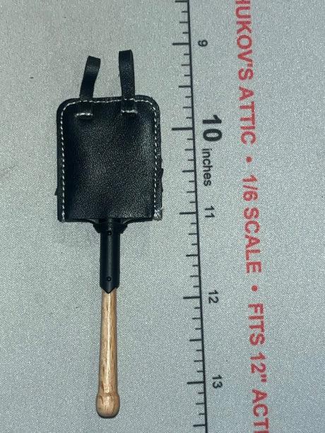 1/6 Scale WWII German Entrenching Tool with Carrier - GD Infantry Mortarman – Bruno DID D80195