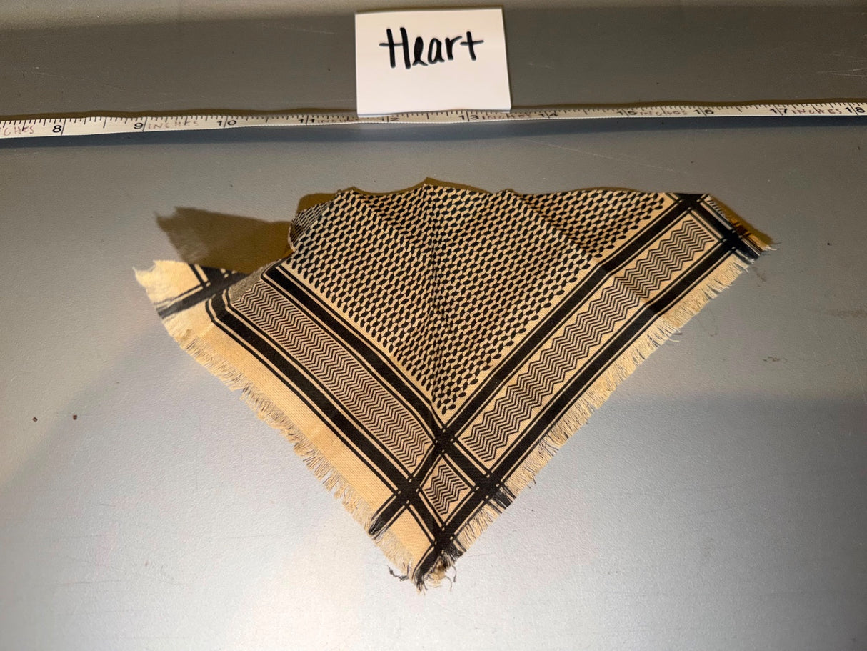 1/6 Scale Middle Eastern Keffiyeh Scarf - Heart