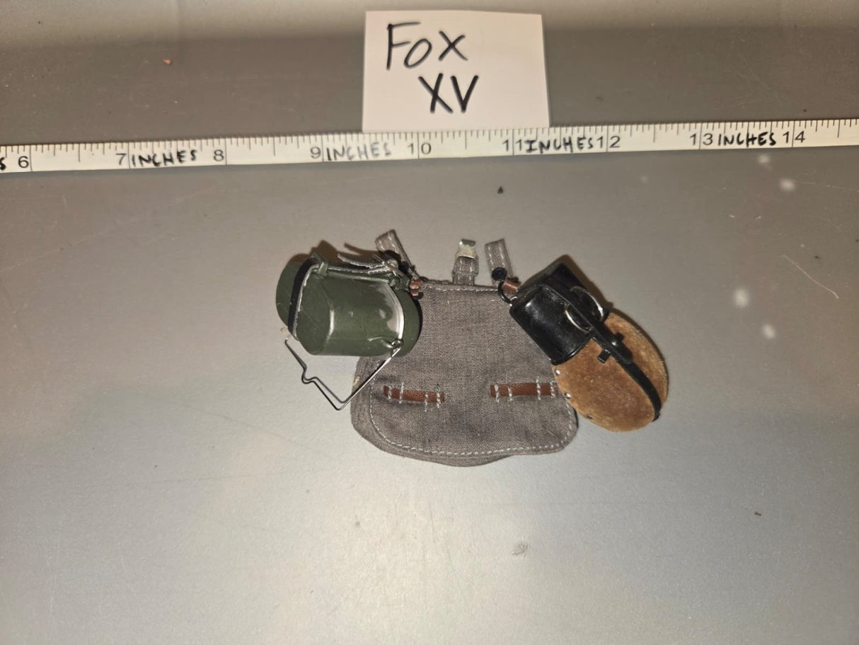 1/6 Scale WWII German Breadbag with Mess Tin and Cup - Fox XV