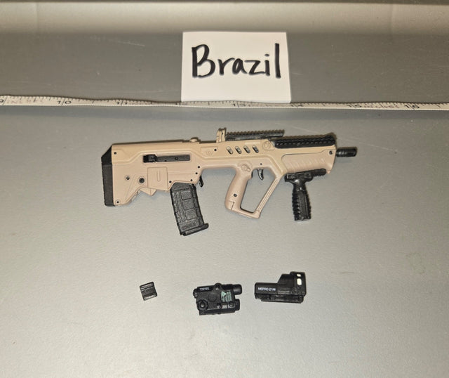 1/6 Scale Modern Era Israeli IWI Tavor TAR-21 Bullpup Assault Rifle with Mepro 21M Reflex Sight and Accessories - Brazil