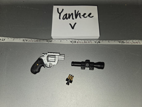 1/6 Scale Modern Era Snub Nose Revolver with Scope and Speed Loader - Yankee V