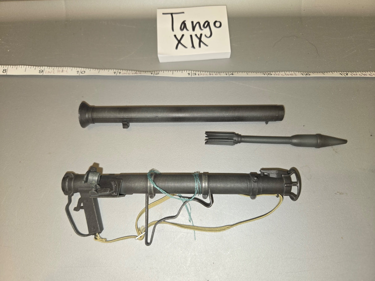 1/6 Scale WWII US Bazooka M9A1 with Rocket - Tango XIX