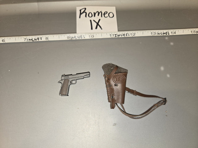 1/6 Scale WWII US M1911 Pistol and Holster Set - Romeo IX