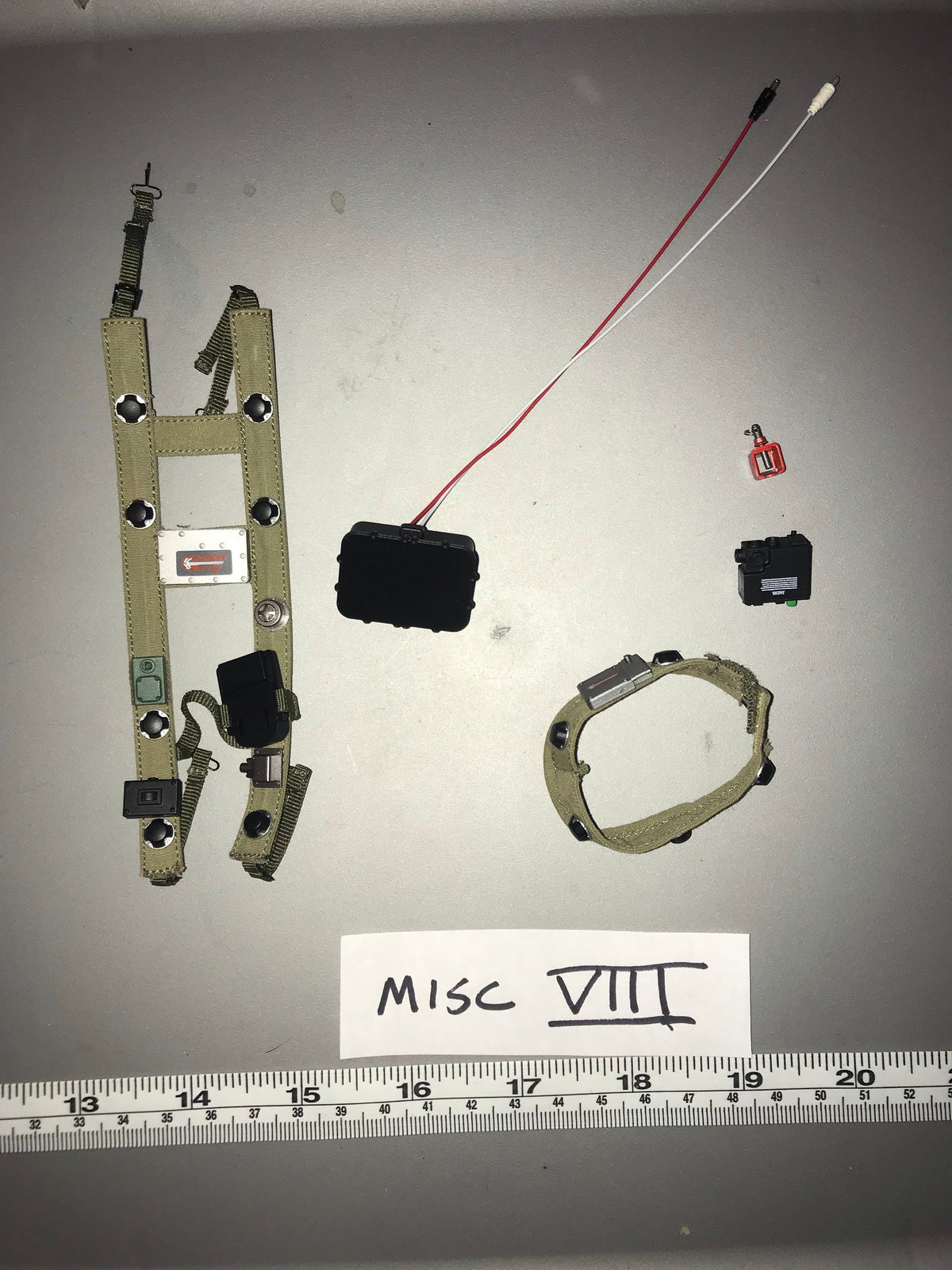 1/6 Modern Era Miles Gear - DAM