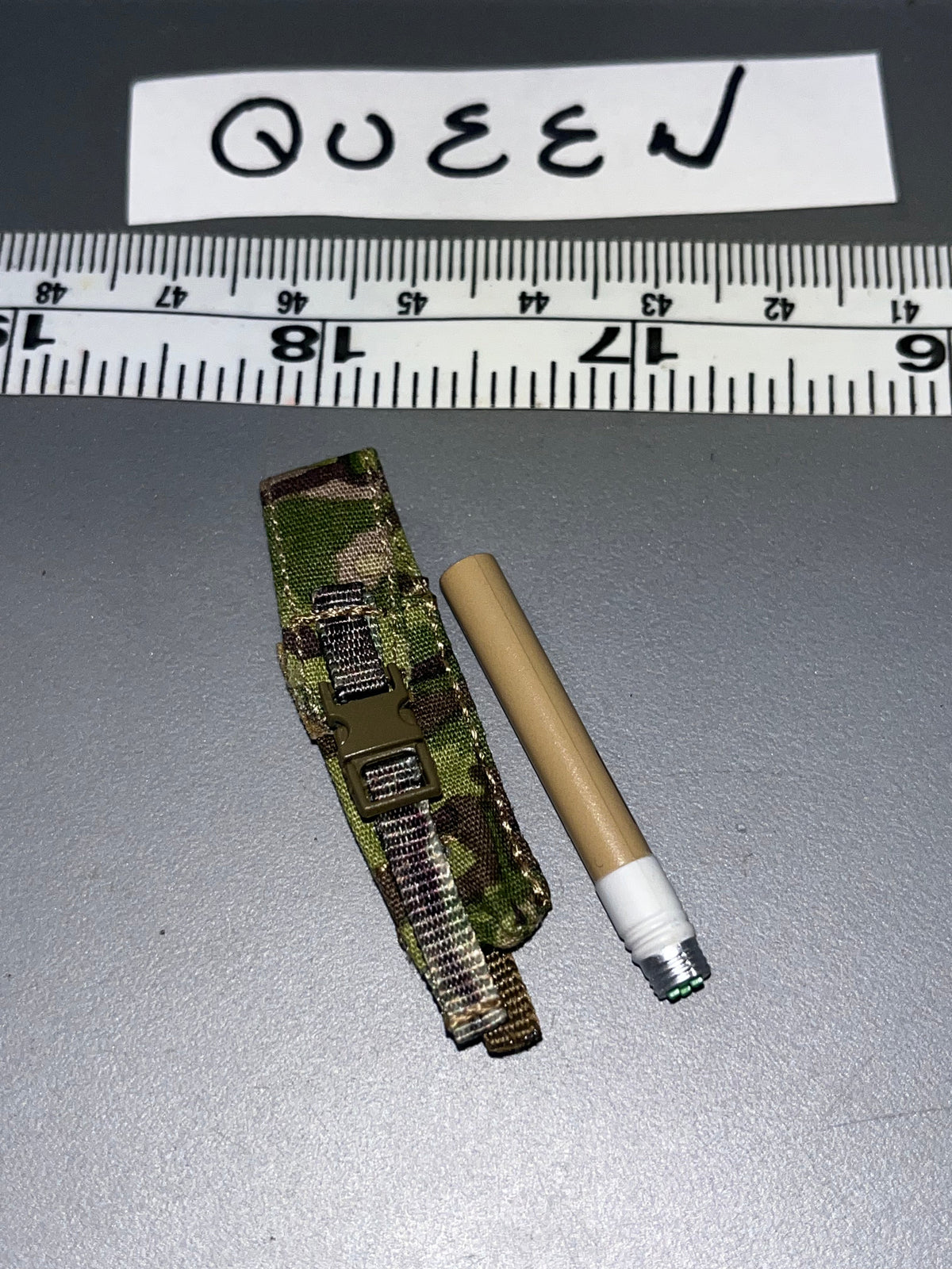 1/6 Scale Modern Era Russian Flare / Pouch - DAM