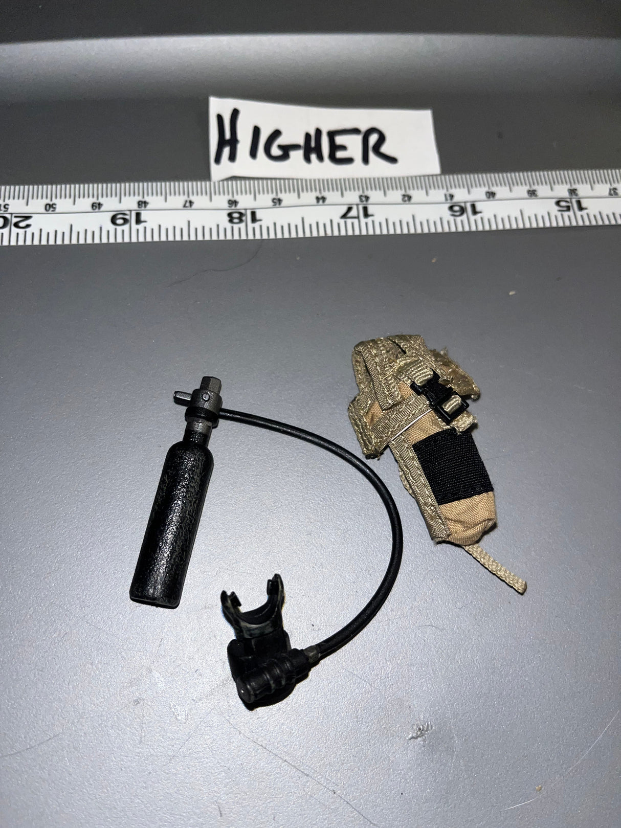 1/6 Scale Modern Oxygen Bottle