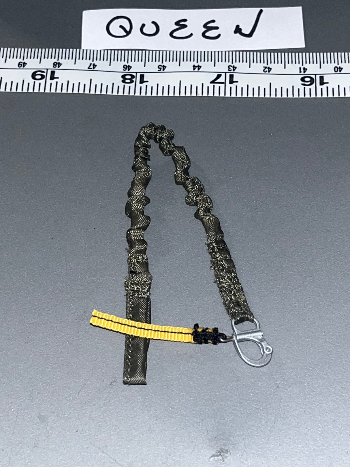 1:6 Modern Era Extraction Strap Carabiner