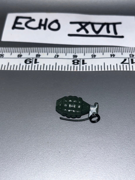 1:6 WWII US Metal Grenade
