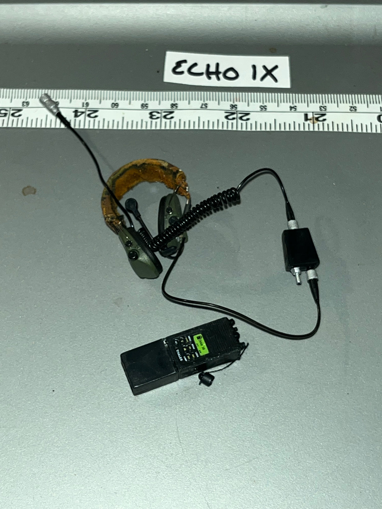 1/6 Scale Modern Era Radio