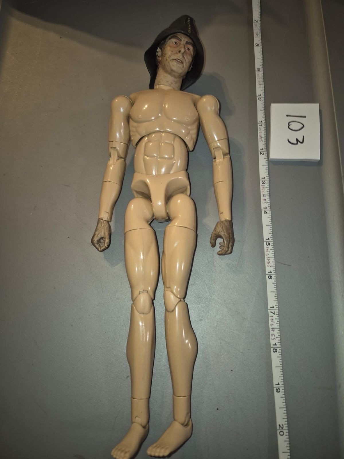 1/6 Scale Nude Medieval Body - - Sideshow