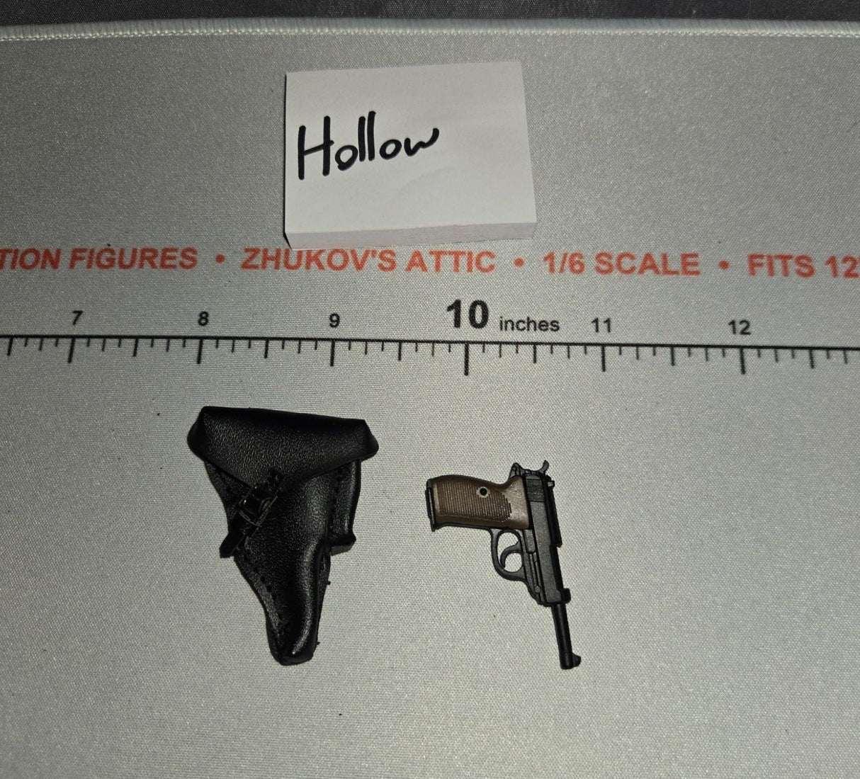 1/6 Scale WWII German Pistol and Holster - DID