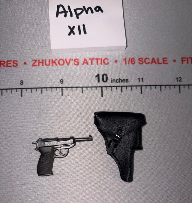 1/6 Scale WWII German Pistol and Holster - DID