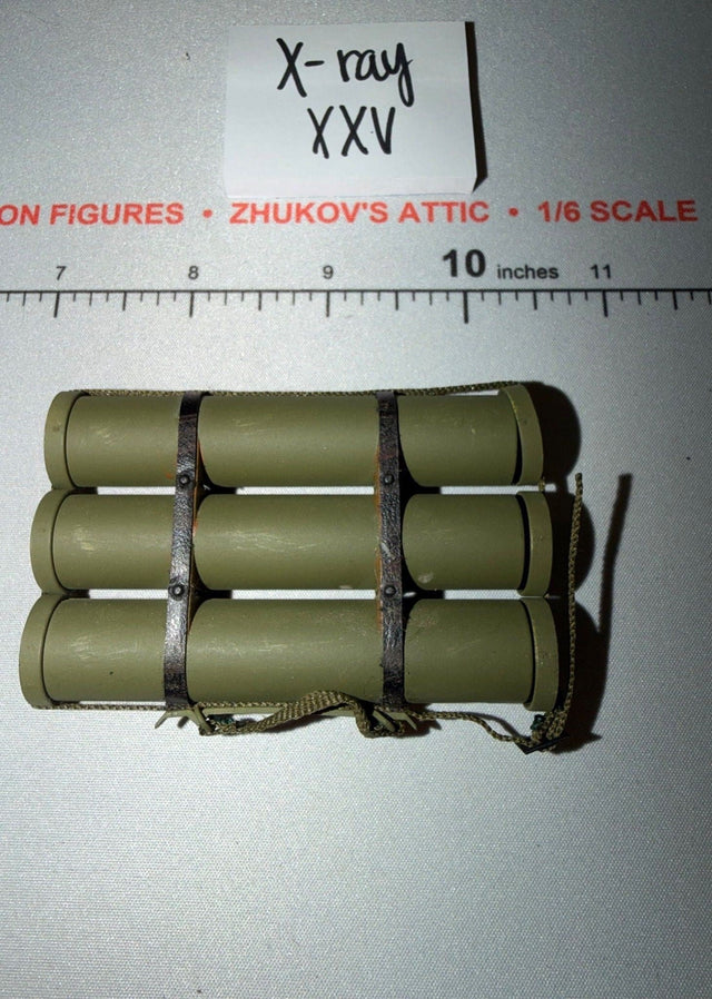 1/6 Scale WWII British Piat Ammunition Container Carrier