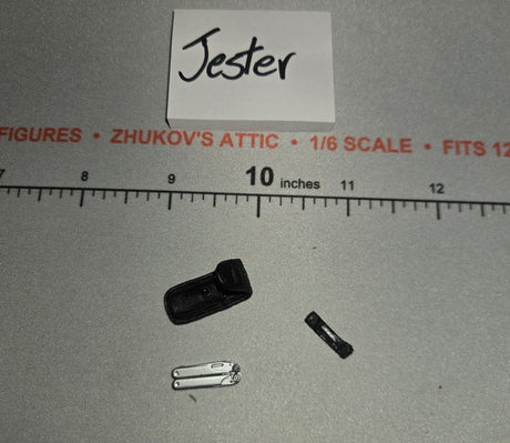 1/6 Scale Modern Era Multi-Tool with Pouch Set