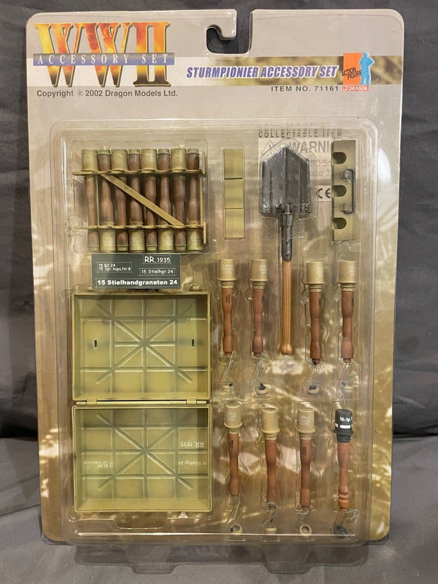 1/6 Scale WWII German Sturmpionier Grenade Accessory Set - NIB Dragon