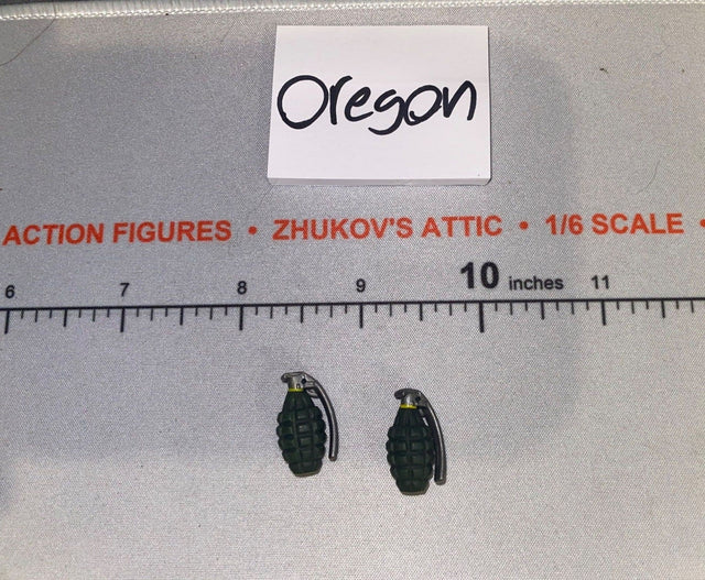 1/6 Scale WWII US Hand Grenade Set