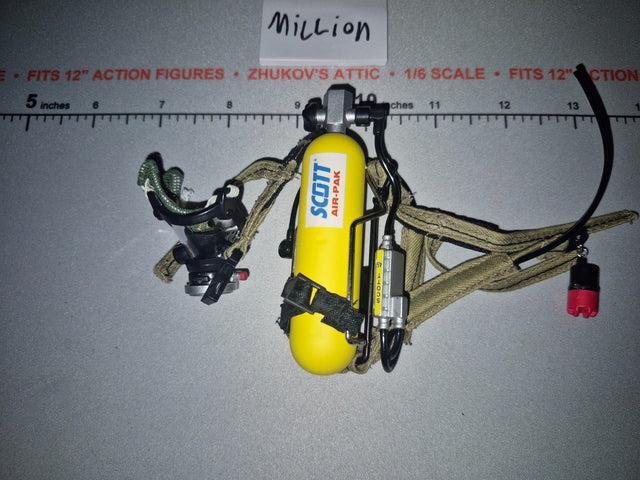1/6 Scale Modern Era Firefighter Scott Air-Pak SCBA Self-Contained Breathing Apparatus Set