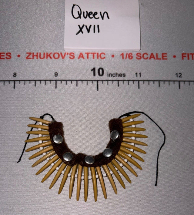 1/6 Scale Native American Western Era Bear Claw Necklace
