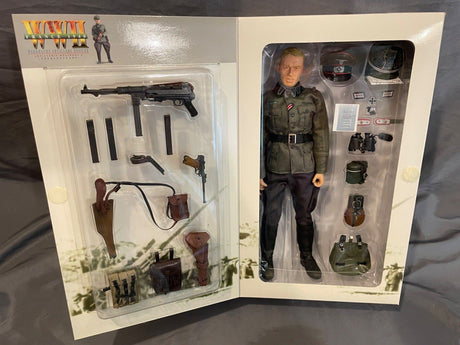 1/6 Scale WWII German Wehrmacht Artillery Officer Manfred Hecht - NIB Dragon