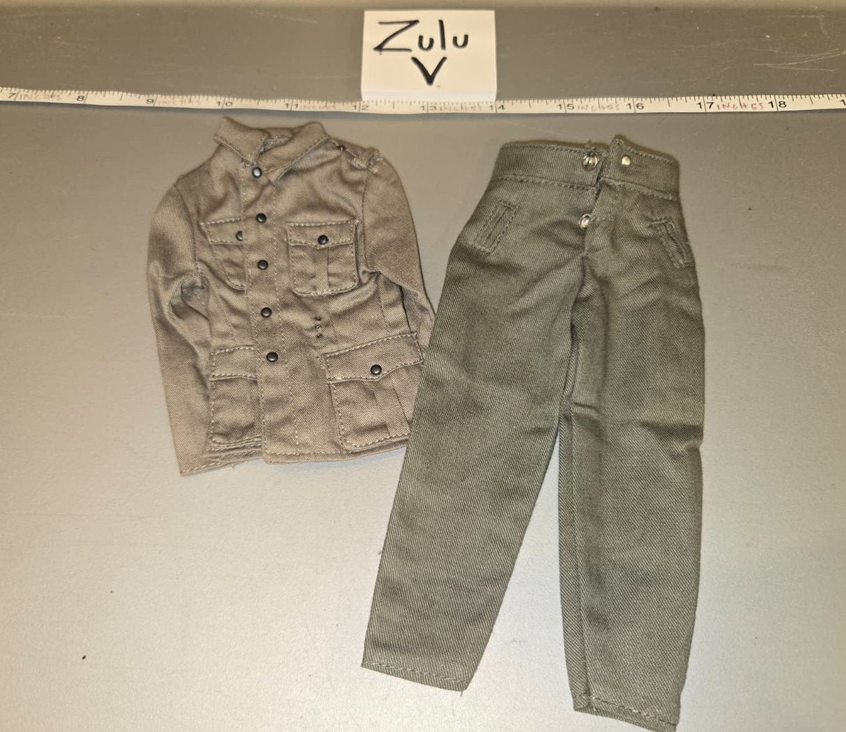 1/6 Scale WWII German Field Uniform Set - Dragon