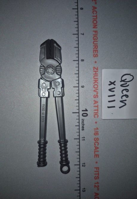 1/6 Scale Modern Era Bolt Cutters