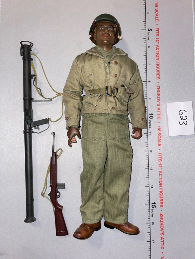 1/6 Scale WWII US Army Buffalo Solider Dressed Figure with Bazooka - Dragon