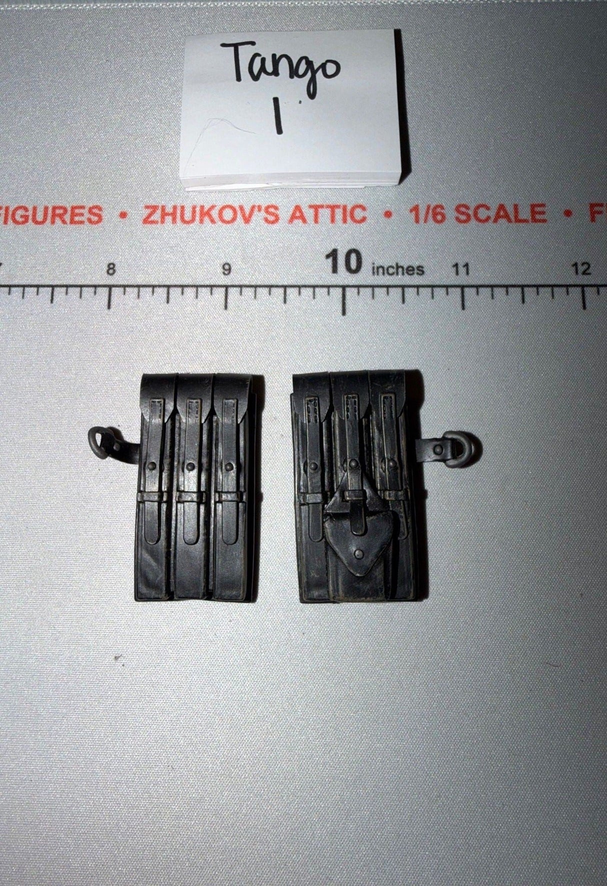 1/6 Scale WWII German Mp-40 Ammunition Pouches - Dragon