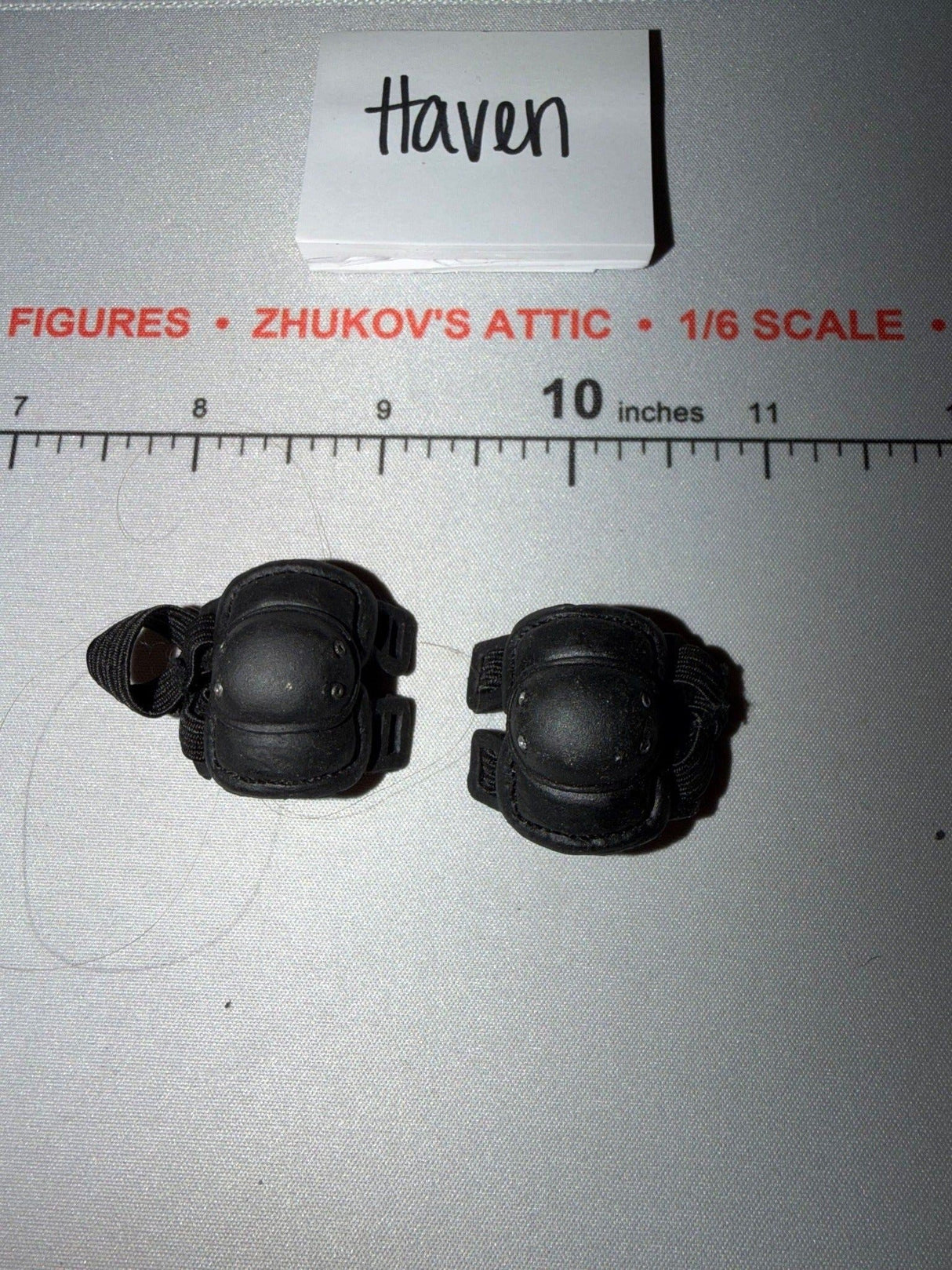 1/6 Scale Modern Era Elbow Pads Set