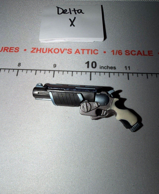 1/6 Scale Sci-Fi Fantasy Blaster Pistol