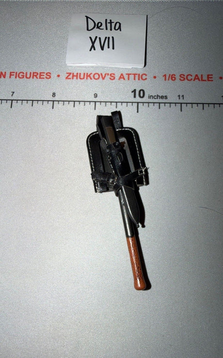 1/6 Scale WWII German Entrenching Tool and Bayonet