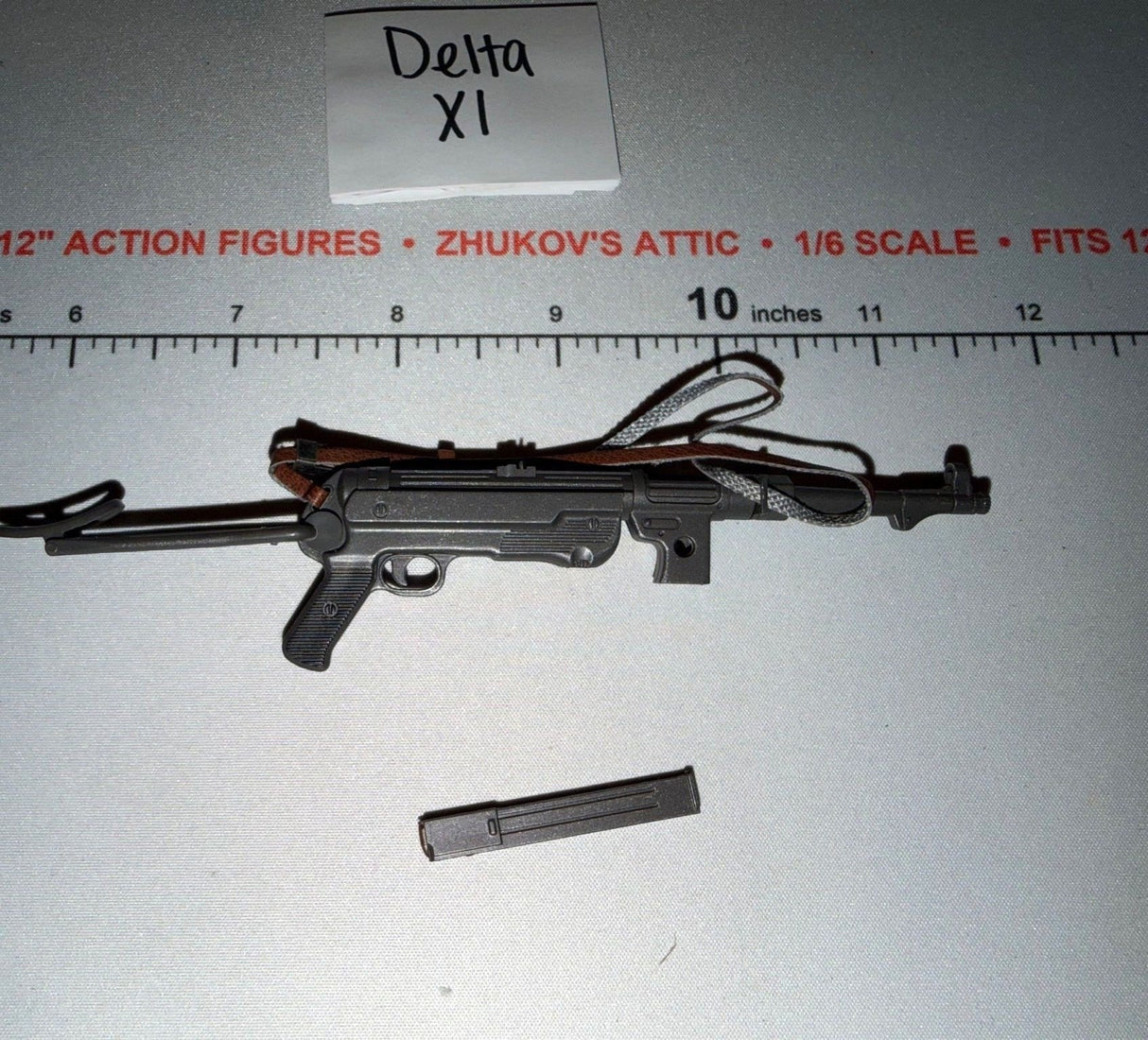 1/6 Scale WWII German MP-40 Submachine Gun with Sling and Magazine - Dragon