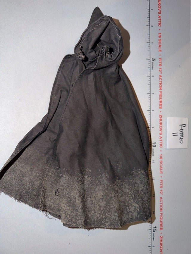 1/6 Scale Sideshow Medieval Fantasy Hooded Cloak - Distressed - Lord of the Rings