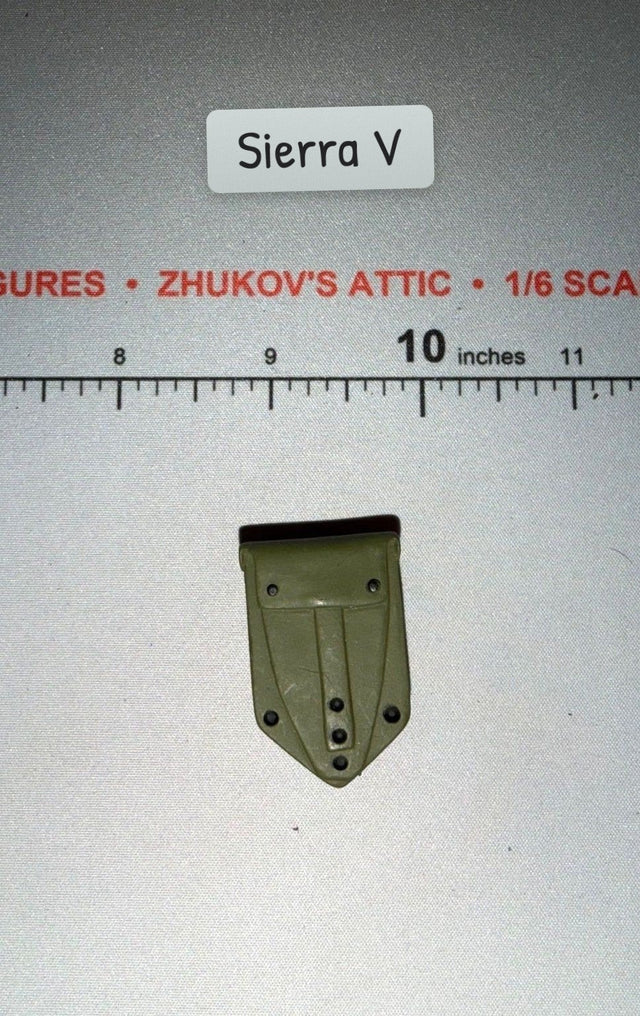 1/6 Scale Modern Entrenching Tool Carrier