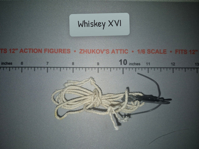 1/6 Scale Modern Era Grappling Hook with Rope