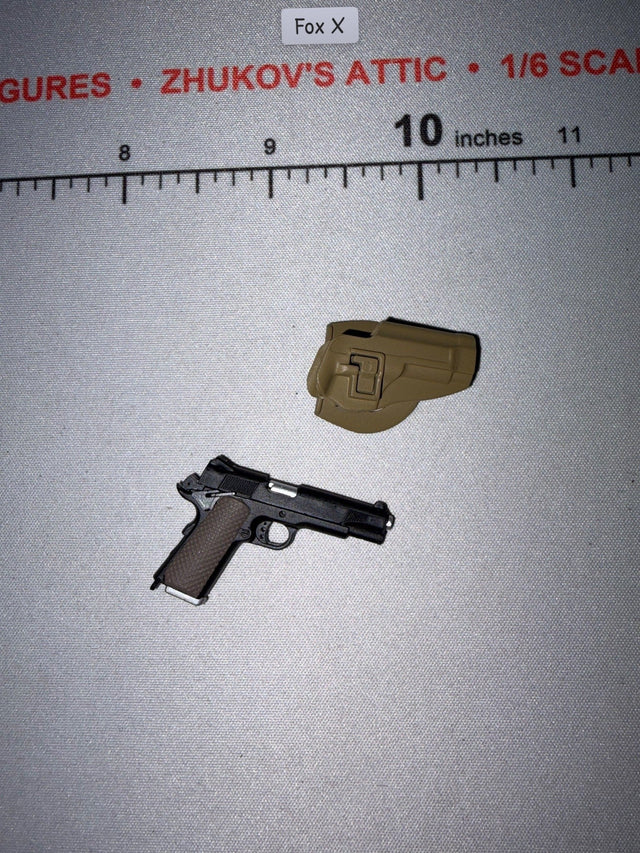 1/6 Scale Modern Era M1911 Pistol and Holster Set