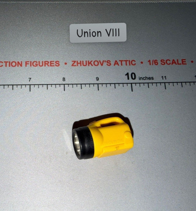 1/6 Scale Modern Era Yellow Fire Flashlight