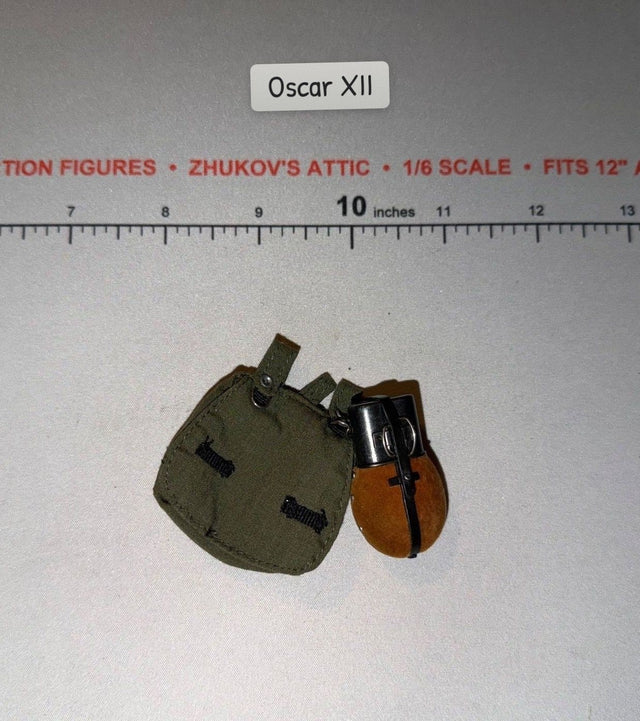 1/6 Scale WWII German Bread Bag and Canteen
