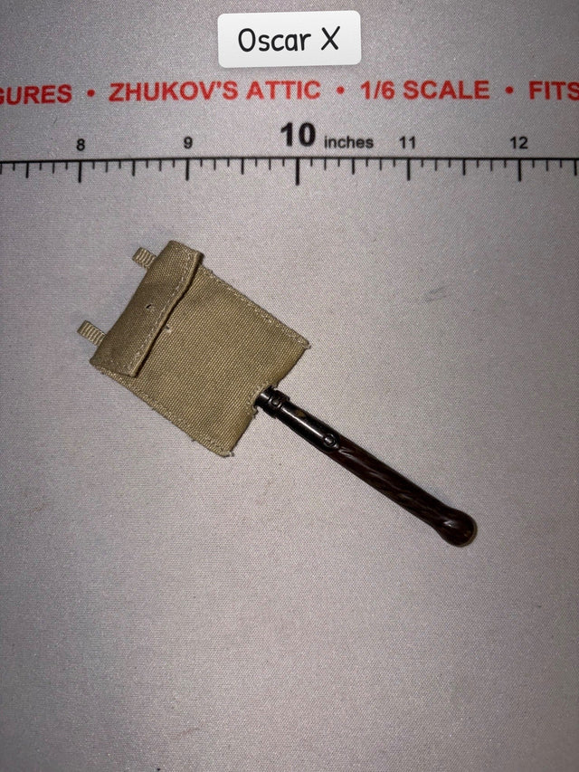 1/6 Scale WWII Russian Entrenching Tool and Cover - Dragon