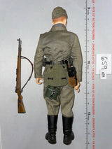 1/6 Scale WWII German Heer Infantry Dressed Figure with Rifle - Dragon