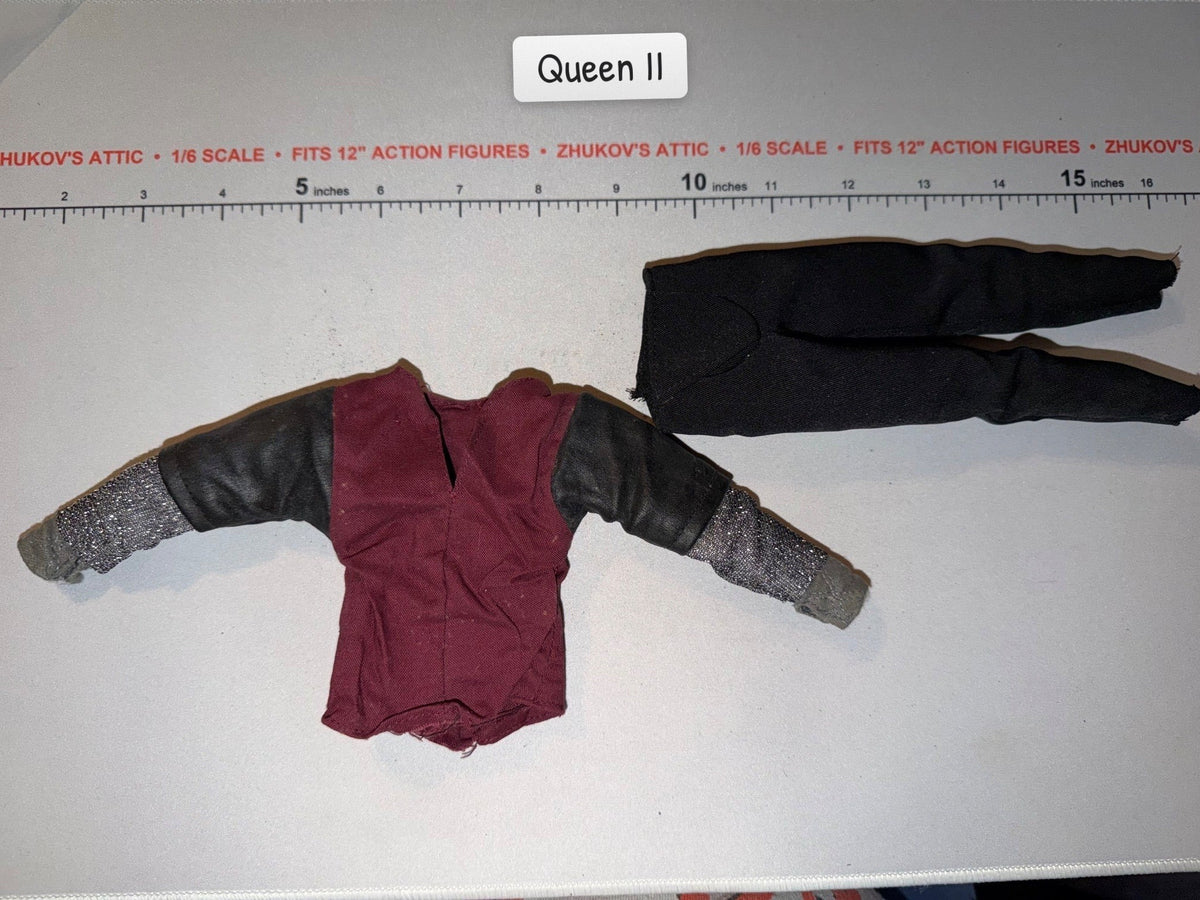 1/6 Scale Medieval Tunic and Pants - Sideshow Lord of the Rings